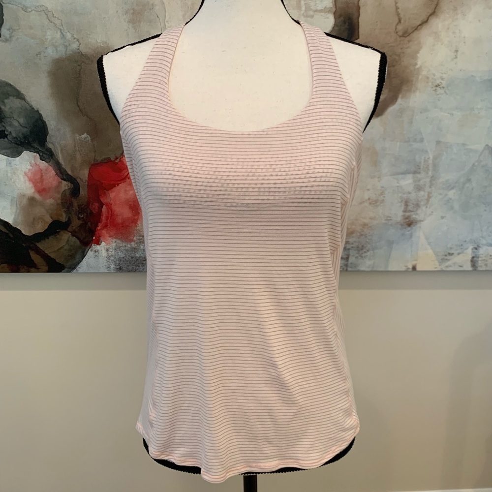 lululemon tank with bra sz 4